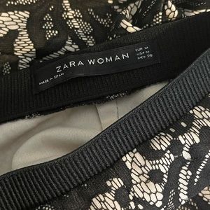 Zara woman size M black lace stretch skirt, used but very good condition!